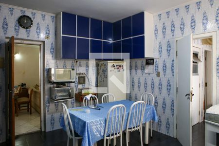 Apartamento à venda com 200m², 3 quartos e sem vagaCozinha 