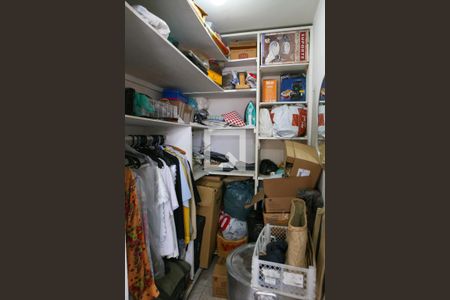 Apartamento à venda com 200m², 3 quartos e sem vagaQuarto de Serviço 