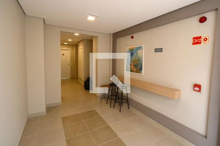 Apartamento para alugar com 37m², 2 quartos e sem vagaHall social