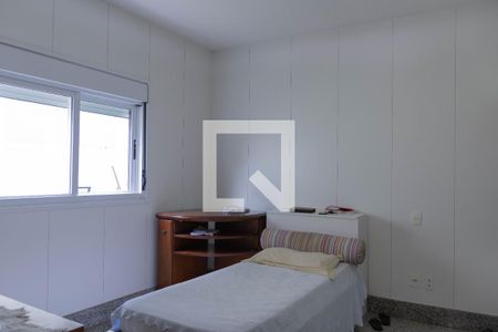 Casa à venda com 436m², 4 quartos e 6 vagasQuarto 