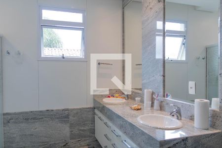 Casa à venda com 436m², 4 quartos e 6 vagasQuarto 1