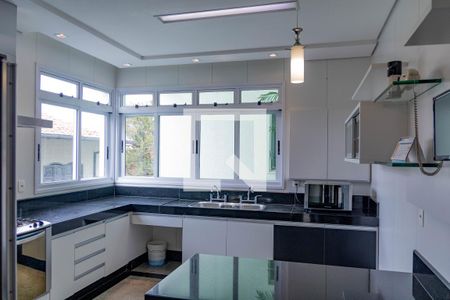 Casa à venda com 436m², 4 quartos e 6 vagasCozinha