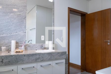 Casa à venda com 436m², 4 quartos e 6 vagasQuarto 1