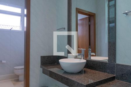 Casa à venda com 436m², 4 quartos e 6 vagasQuarto 4