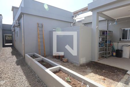 Casa à venda com 230m², 4 quartos e 4 vagasÁrea externa