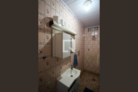 Casa à venda com 360m², 4 quartos e 4 vagas Casa à venda com 360m², 4 quartos e 4 vagasBanheiro