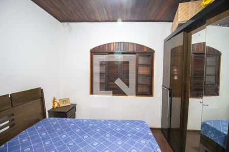 Casa à venda com 360m², 4 quartos e 4 vagas Casa à venda com 360m², 4 quartos e 4 vagasQuarto 2