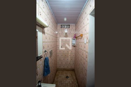 Casa à venda com 360m², 4 quartos e 4 vagas Casa à venda com 360m², 4 quartos e 4 vagasBanheiro