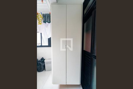 Apartamento à venda com 199m², 2 quartos e 2 vagasÁrea de Serviço - Armário