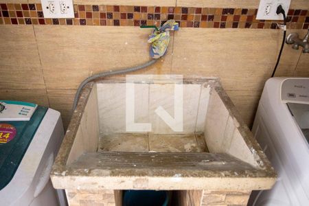 Casa à venda com 158m², 3 quartos e 2 vagasÁrea de Serviço