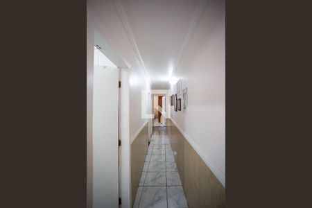 Casa à venda com 158m², 3 quartos e 2 vagasCorredor