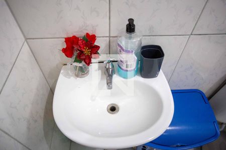 Casa à venda com 158m², 3 quartos e 2 vagasBanheiro Social