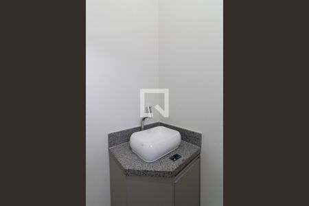 Casa à venda com 96m², 2 quartos e 2 vagas Casa à venda com 96m², 2 quartos e 2 vagasQuarto 1 - Banheiro