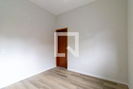 Casa para alugar com 80m², 2 quartos e 2 vagas Casa para alugar com 80m², 2 quartos e 2 vagasQuarto 2