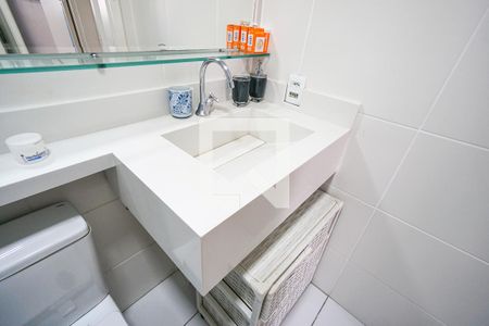 Apartamento para alugar com 60m², 2 quartos e 1 vagaBanheiro da suíte