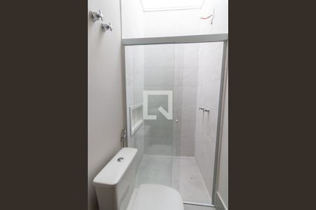 Casa para alugar com 83m², 3 quartos e 2 vagas Casa para alugar com 83m², 3 quartos e 2 vagasBanheiro