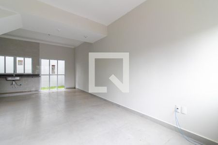 Casa para alugar com 83m², 3 quartos e 2 vagas Casa para alugar com 83m², 3 quartos e 2 vagasSala