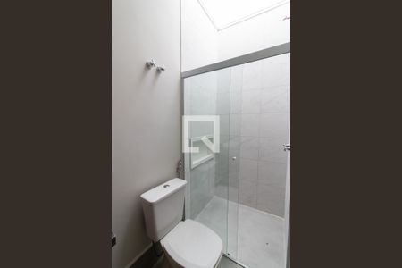 Casa para alugar com 83m², 3 quartos e 2 vagas Casa para alugar com 83m², 3 quartos e 2 vagasBanheiro