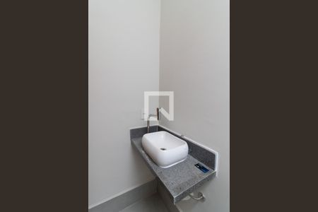 Casa para alugar com 83m², 3 quartos e 2 vagas Casa para alugar com 83m², 3 quartos e 2 vagasBanheiro