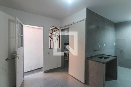 Casa para alugar com 1 quarto, 40m² em Jardim Guairaca, São Paulo