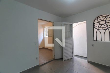 Casa para alugar com 1 quarto, 40m² em Jardim Guairaca, São Paulo