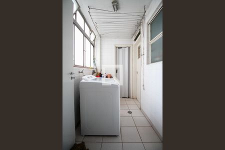 Apartamento à venda com 148m², 3 quartos e 1 vaga Apartamento à venda com 148m², 3 quartos e 1 vagaÁrea de Serviço