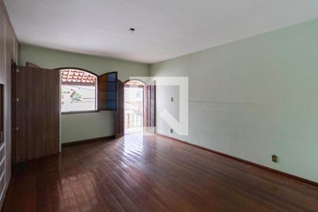 Casa à venda com 480m², 3 quartos e 4 vagasSuíte