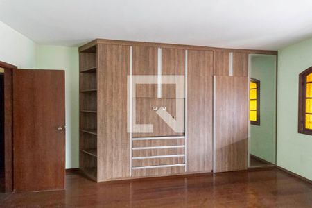 Casa à venda com 480m², 3 quartos e 4 vagasSuíte