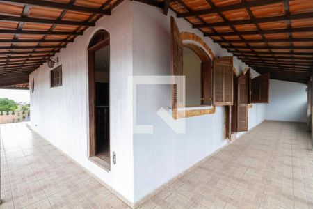 Casa à venda com 480m², 3 quartos e 4 vagasVaranda da sala 3 e da Suíte