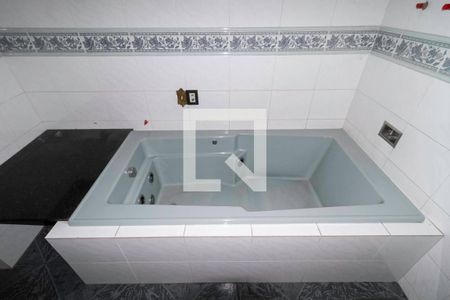 Casa à venda com 480m², 3 quartos e 4 vagasBanheiro da suíte