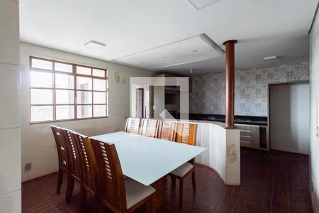 Casa à venda com 480m², 3 quartos e 4 vagasCopa