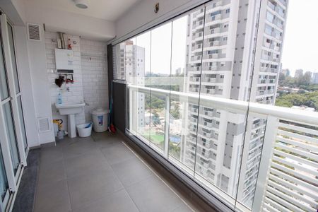 Varanda da Sala/Cozinha de kitnet/studio para alugar com 1 quarto, 40m² em Panamby, São Paulo