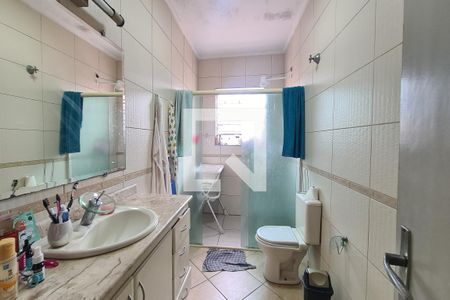 Casa à venda com 300m², 2 quartos e 2 vagas Casa à venda com 300m², 2 quartos e 2 vagasBanheiro 1