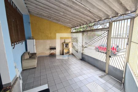 Casa à venda com 300m², 2 quartos e 2 vagas Casa à venda com 300m², 2 quartos e 2 vagasGaragem