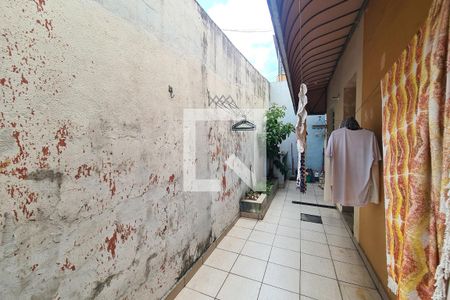 Casa à venda com 300m², 2 quartos e 2 vagas Casa à venda com 300m², 2 quartos e 2 vagasÁrea de Serviço