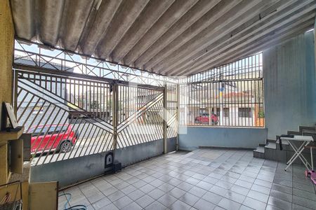 Casa à venda com 300m², 2 quartos e 2 vagas Casa à venda com 300m², 2 quartos e 2 vagasGaragem