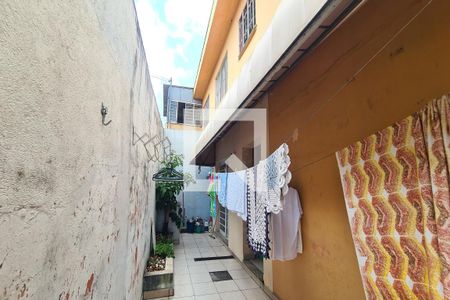 Casa à venda com 300m², 2 quartos e 2 vagas Casa à venda com 300m², 2 quartos e 2 vagasÁrea de Serviço