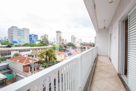 Apartamento para alugar com 110m², 3 quartos e sem vaga Apartamento para alugar com 110m², 3 quartos e sem vagaSacada