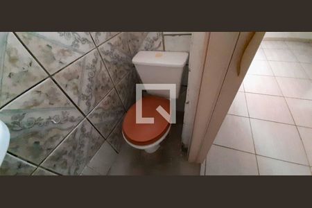 Casa para alugar com 72m², 1 quarto e sem vagaBanheiro da Suíte