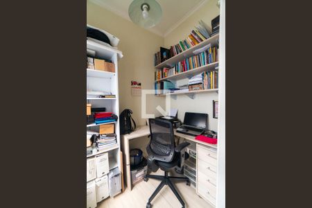 Casa à venda com 110m², 3 quartos e 2 vagasEscritório