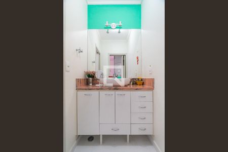 Casa à venda com 110m², 3 quartos e 2 vagasBanheiro da Suíte 1