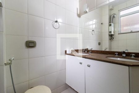 Apartamento à venda com 80m², 3 quartos e 1 vaga Apartamento à venda com 80m², 3 quartos e 1 vagaBanheiro