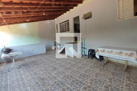 Casa à venda com 400m², 3 quartos e 8 vagasCasa 2 - Área gourmet