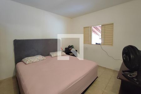 Casa à venda com 400m², 3 quartos e 8 vagasCasa 2 - Quarto