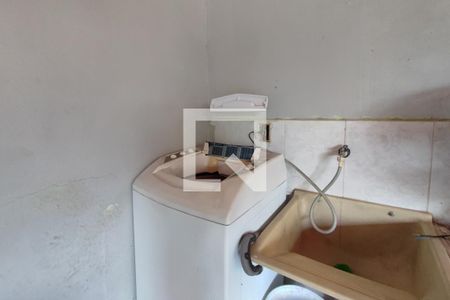 Casa à venda com 400m², 3 quartos e 8 vagasCasa 2 - Área de Serviço