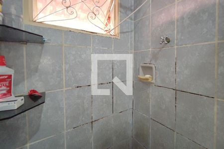 Casa à venda com 400m², 3 quartos e 8 vagasCasa 2 - Banheiro