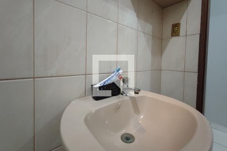 Casa à venda com 400m², 3 quartos e 8 vagasBanheiro