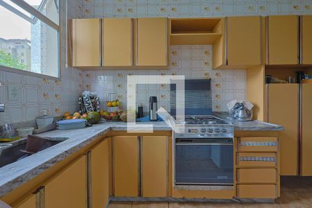 Apartamento à venda com 90m², 3 quartos e 2 vagasCozinha