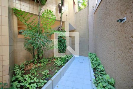 Apartamento à venda com 160m², 4 quartos e 2 vagasÁrea comum – Entrada