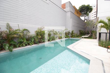 Studio para alugar com 25m², 1 quarto e sem vaga Studio para alugar com 25m², 1 quarto e sem vagaÁrea comum - Piscina